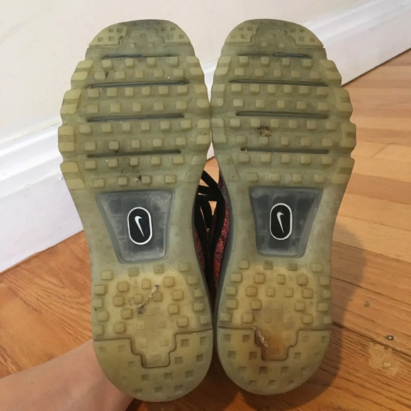 Nike Flyknit Airmax Women’s Size 7 - Picture 5 of 6